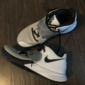 Nike Kyrie Irving Flytrap III JBY White Black Cool Grey Sneakers Men's Size 8.5